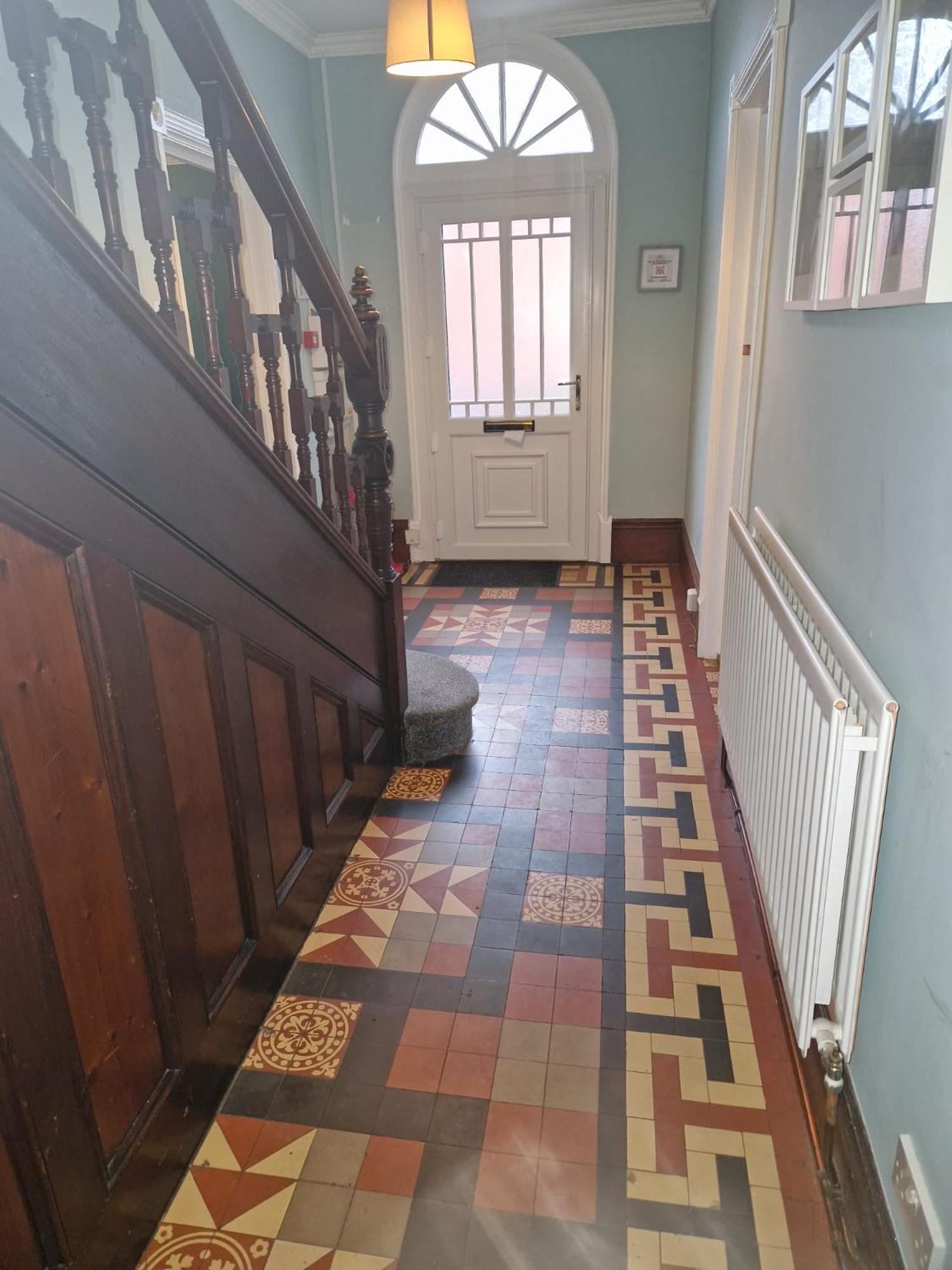 Hereford - Falcon House - Spacious 5 Bedroom House With Games Room - Sleeps 14 Guests - Great Property For Family & Friends Gathering Together - Hosted By Rentmyhouse Ngoại thất bức ảnh